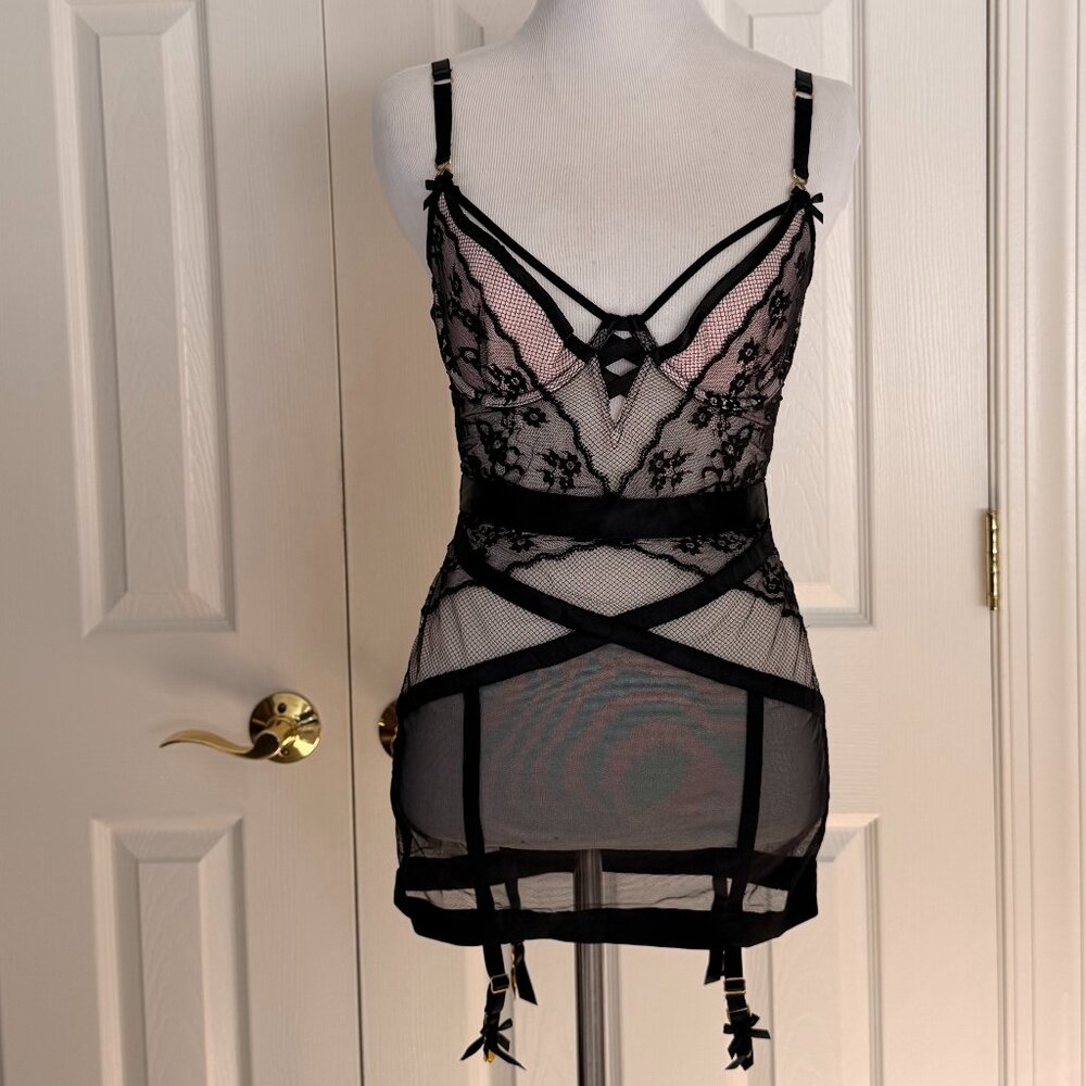 Victoria's Secret Women's Garter Lingerie Set | Black & Pink | 34C & M